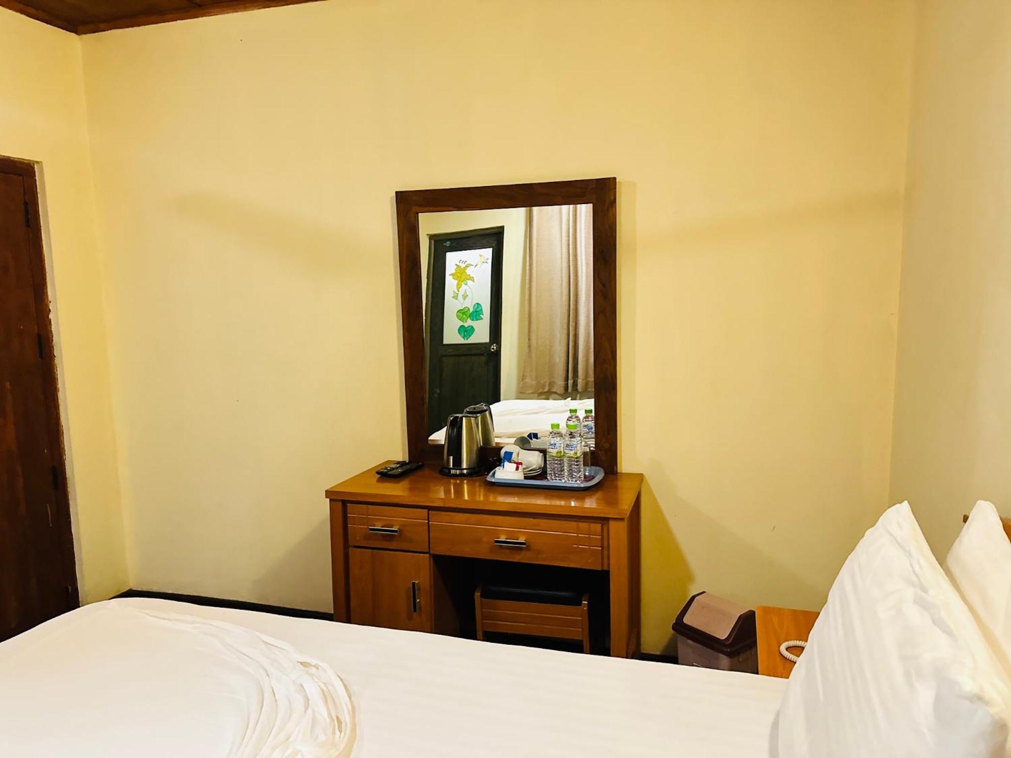 Gamodh Citadel Resort Anuradhapura Esterno foto