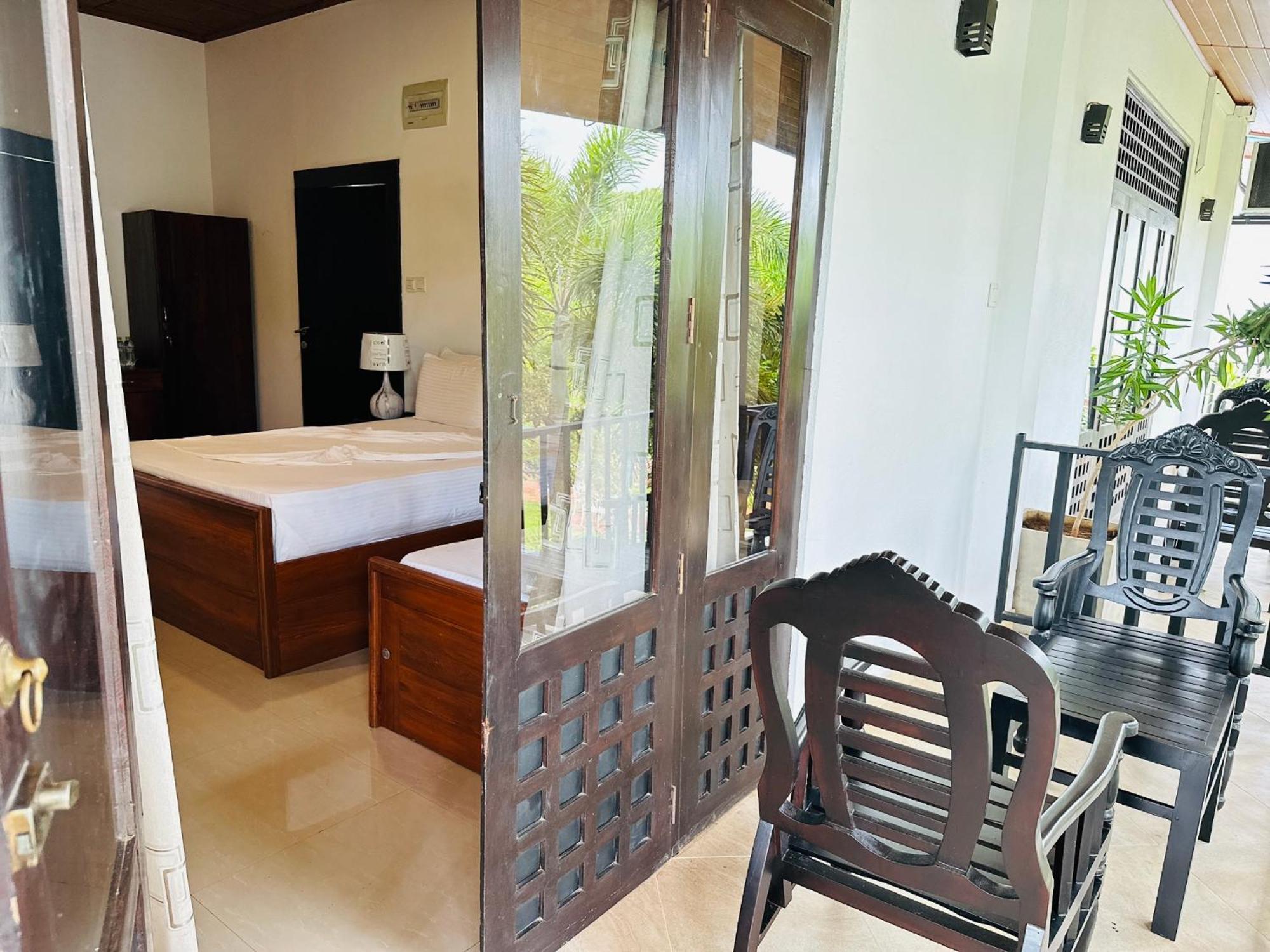 Gamodh Citadel Resort Anuradhapura Esterno foto